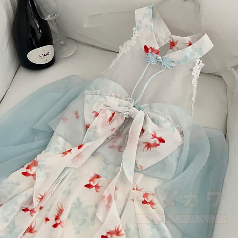 Kleid mit Goldfischmuster, Neckholder und Schleife, Rüschen - image 3