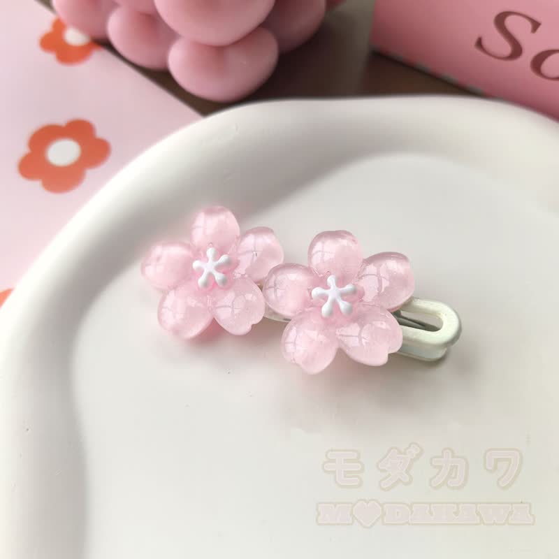 Niedliche transparente Haarspangen mit Blumen - Rosa Zwillingsblume - image 7