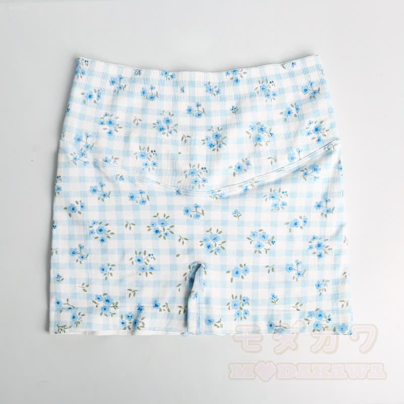 Zweiteiliges Set aus blauem, kariertem Crop-Top mit Blumenmuster, hochgeschnittenen Yoga-Shorts und Tanktop. - Shorts - L - image 6