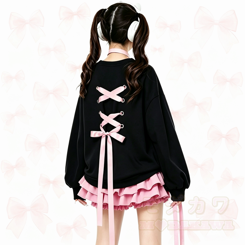 Zweiteiliges Set aus Sweatshirt mit Herzmuster und Schleife vorne, Rundhalsausschnitt und Minirock - Schwarzes Set - 2XL - image 1