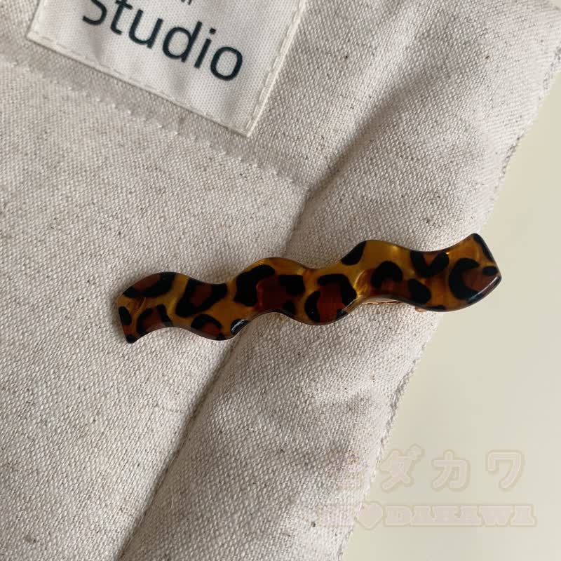 Vintage Haarspangen mit Leopardenmuster, Blumenherz und Wellenmuster - Dunkelbraun A - image 5