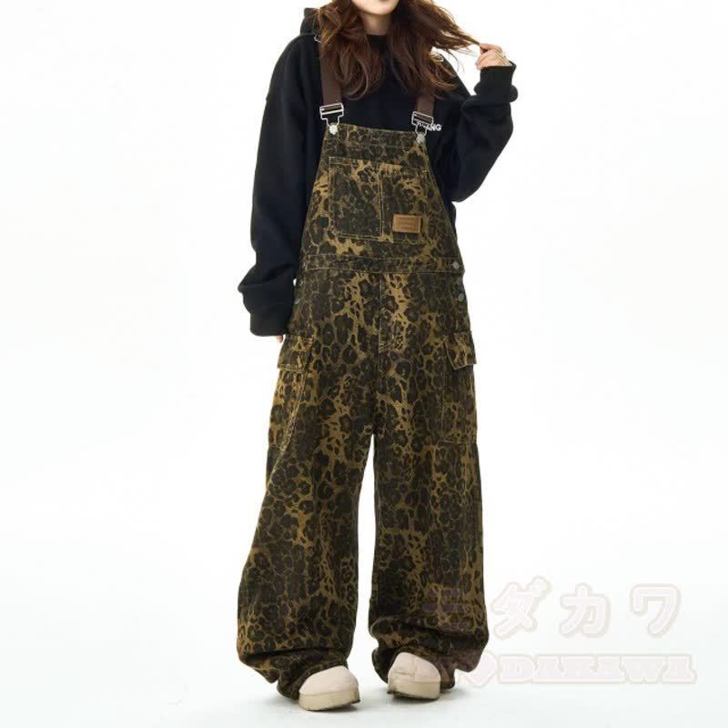 Cooles Set aus Kapuzenpullover mit Katzenmuster und Leoparden-Latzhose - image 5