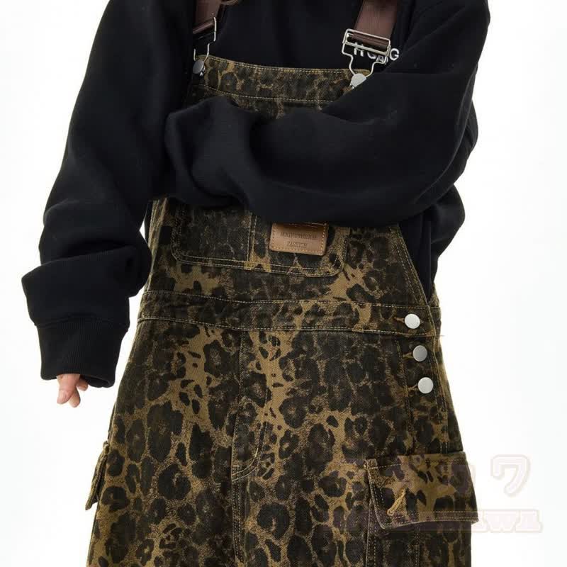 Cooles Set aus Kapuzenpullover mit Katzenmuster und Leoparden-Latzhose - image 6