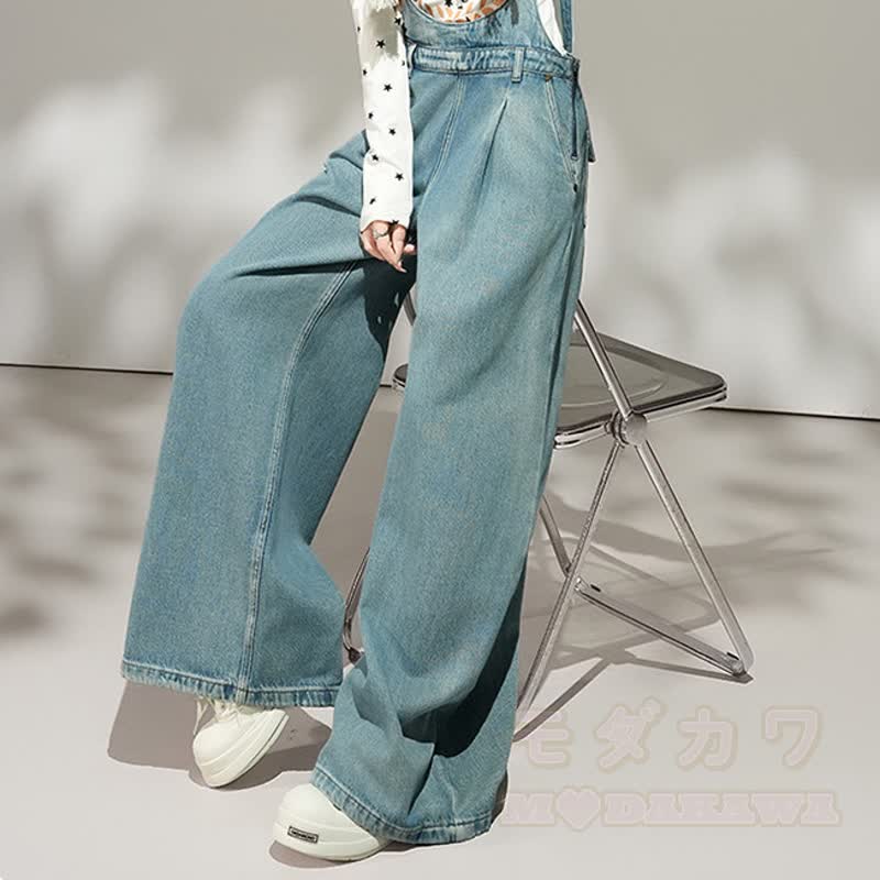 Zweiteiliges Set aus Hoodie mit Schmetterlingsprint, weitem Bein und Jeans-Latzhose - image 5