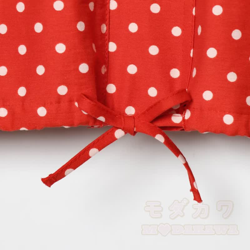 Zweiteiliges Set aus gepunkteter Stehkragenjacke und Shorts - image 11