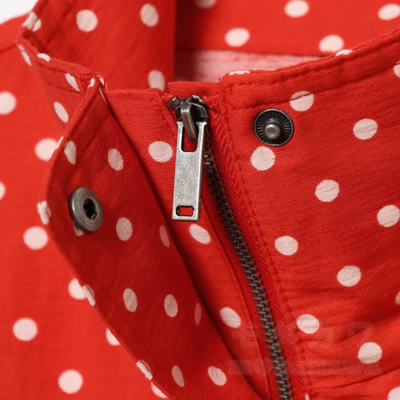 Zweiteiliges Set aus gepunkteter Stehkragenjacke und Shorts - image 13