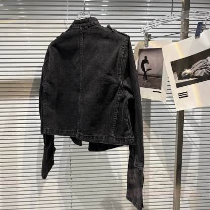 Hochwertige Vintage-Jeansjacke mit doppelter Knopfleiste und kurzem Schnitt - image 3