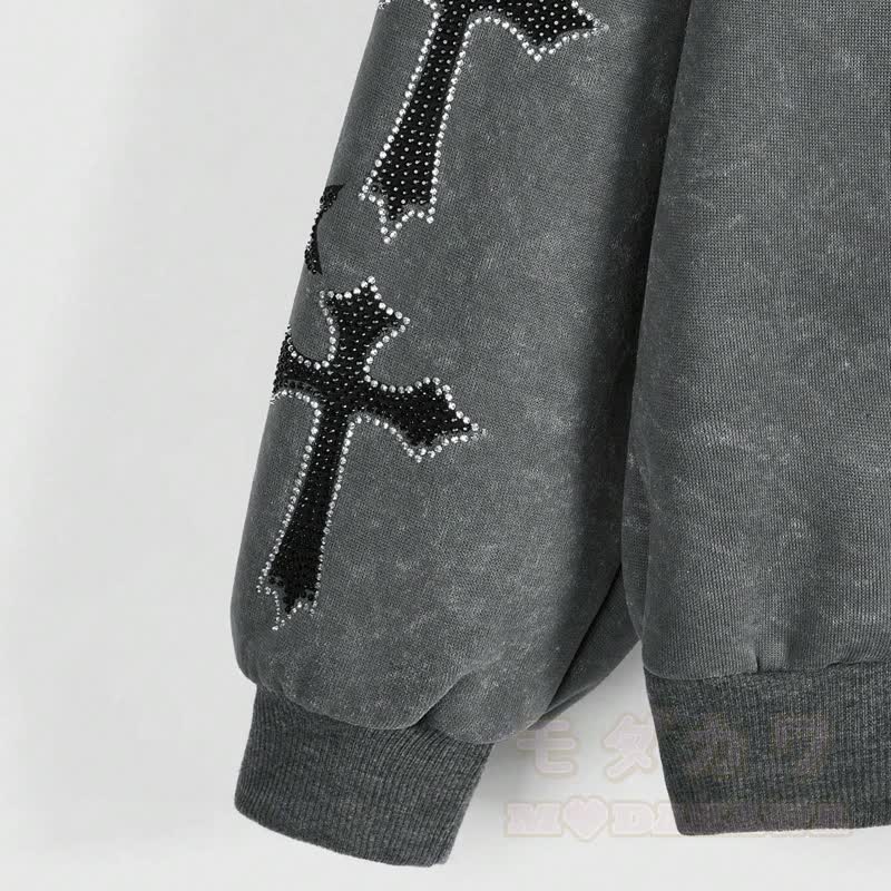 Gothic-Kapuzenjacke mit Pelzbesatz, gekreuztem Flügelmuster und Reißverschluss - image 3