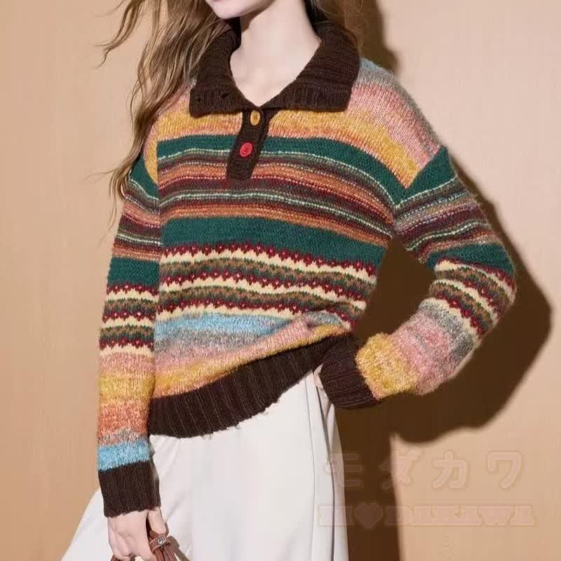 Zweiteiliges Set aus lässigem, gestreiftem Strickpullover und kariertem Rock - image 2
