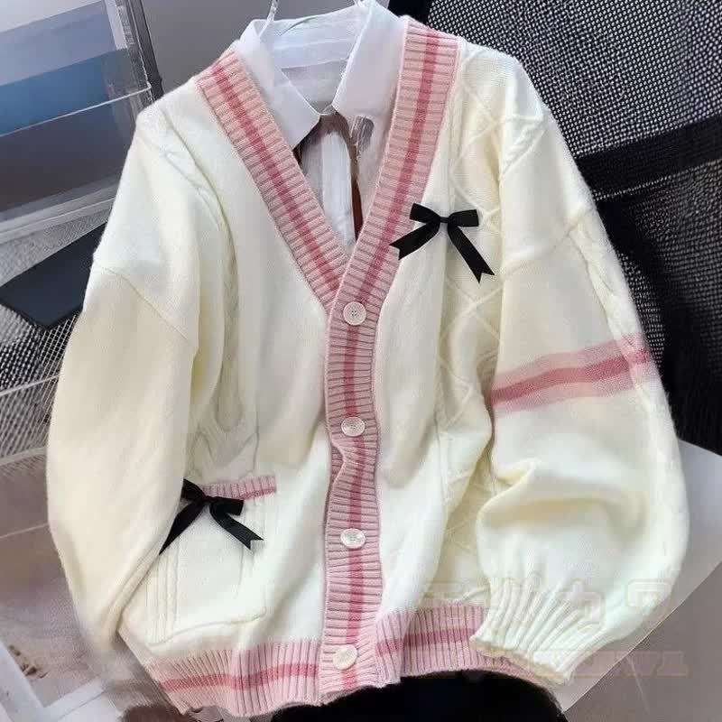 Süßes Strick-Cardigan-Hemd mit Schleife, Cargohose und Krawatte – vierteiliges Set - image 3