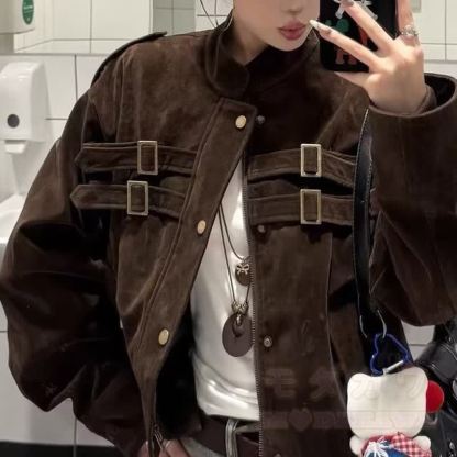 Vintage-Jacke mit Stehkragen aus Kunstwildleder und Schnallendekor, kurz geschnitten - image 2