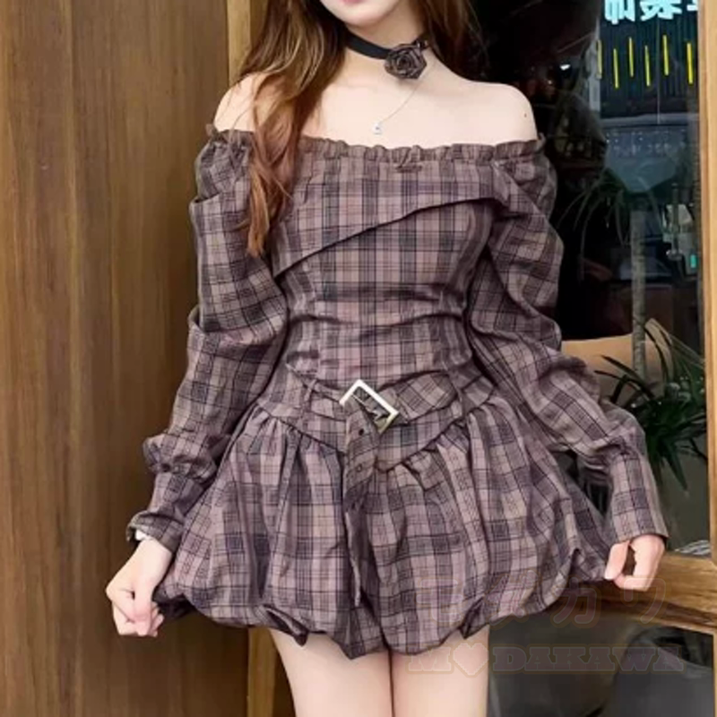 Vintage kariertes Minikleid mit schulterfreiem Schnitt, langen Ärmeln und Gürtel - image 2