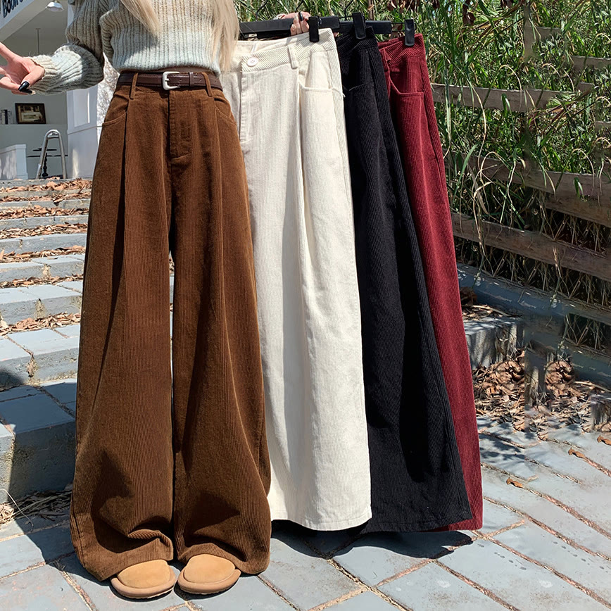 Lässige, fleecegefütterte Cordhose mit weitem Bein - image 2