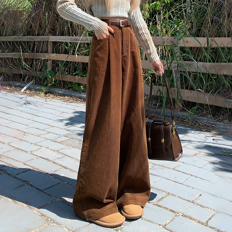 Lässige, fleecegefütterte Cordhose mit weitem Bein - Braun - XL - image 3