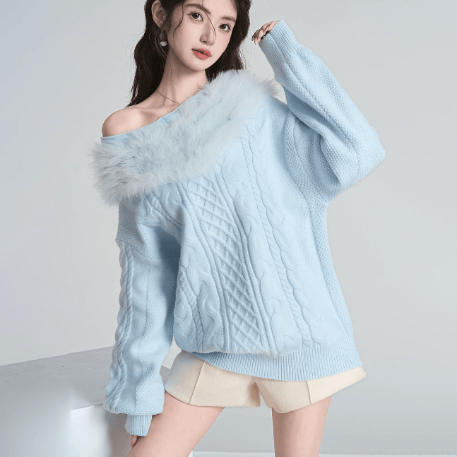 Strickpullover mit schulterfreiem Kragen aus Kunstpelz - Blau - One Size - image 1