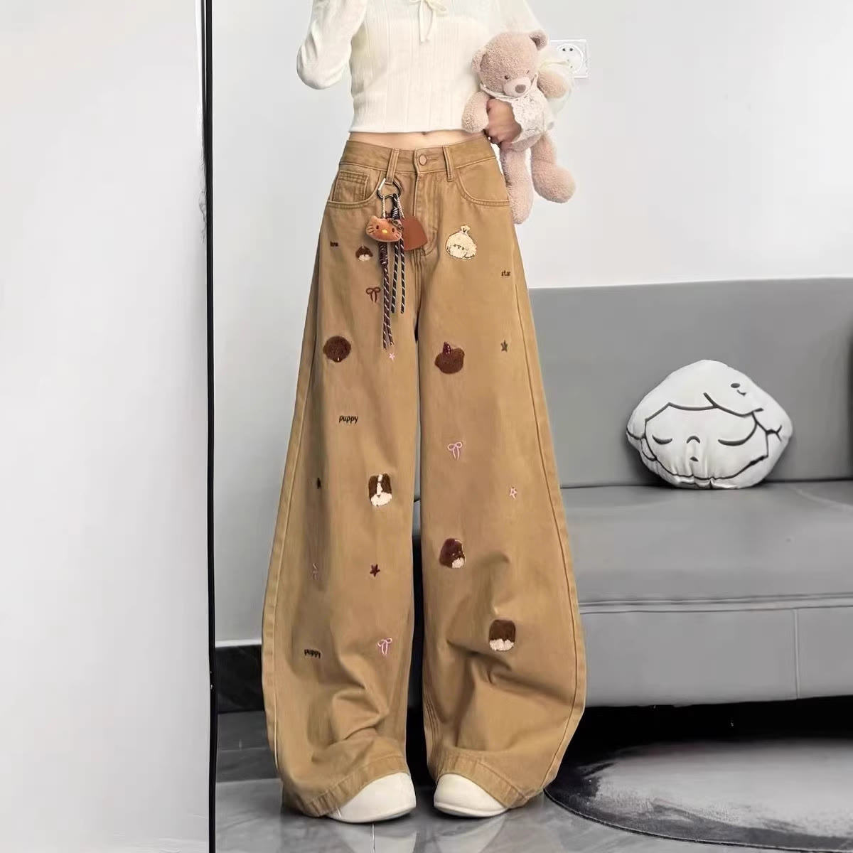 Schicke Jeans mit Bärenstickerei und weitem Bein - Khaki - XL - image 1