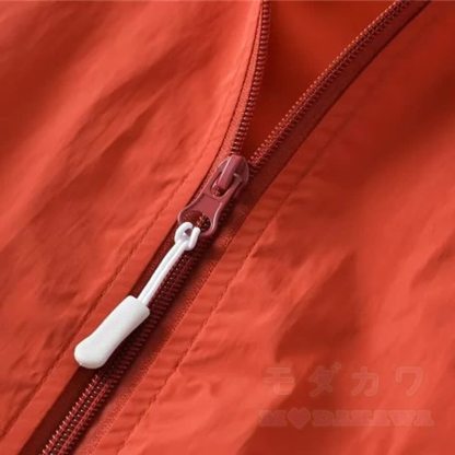 Lässige, kurze Jacke mit Reißverschluss und Stehkragen - image 7