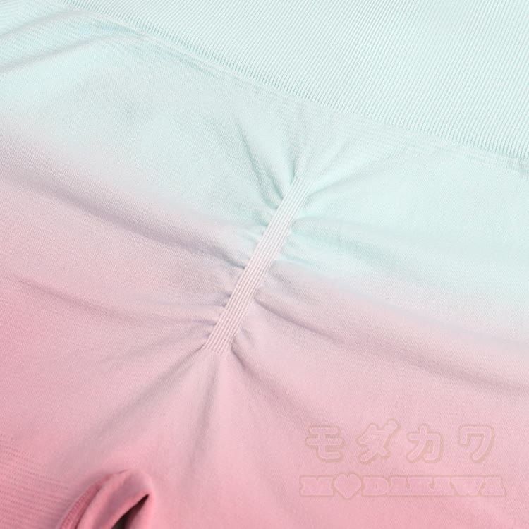 Zweiteiliges Set: Sporttop mit Farbverlauf und asymmetrischer Schulterpartie, Shorts und Top mit Farbverlauf - image 5