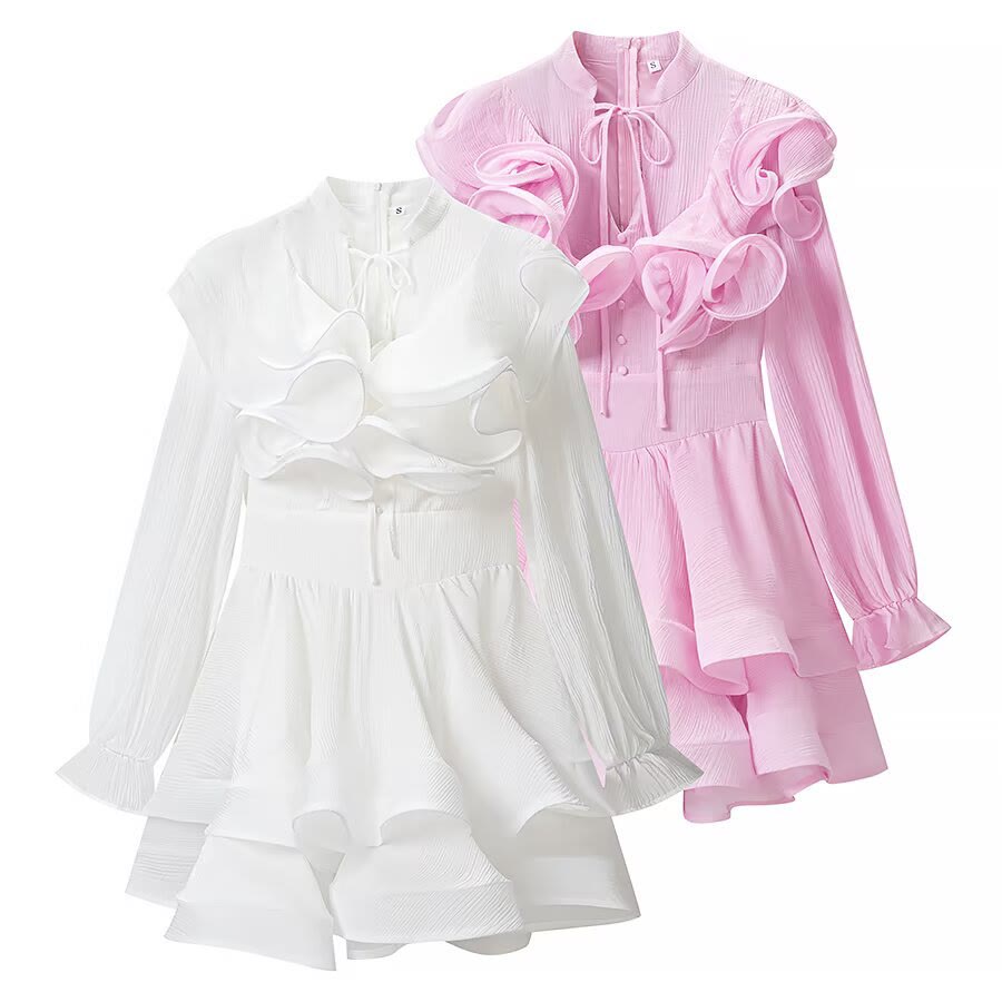 Süßes Rüschenkleid mit Schnürung - image 8