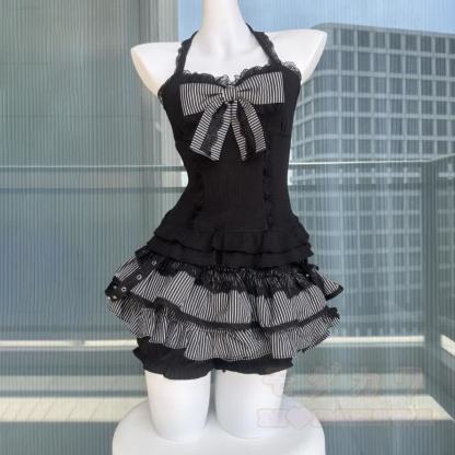 Schwarzes Spitzen-Cami-Top mit grauer Strickjacke und Minirock – dreiteiliges Set - image 5