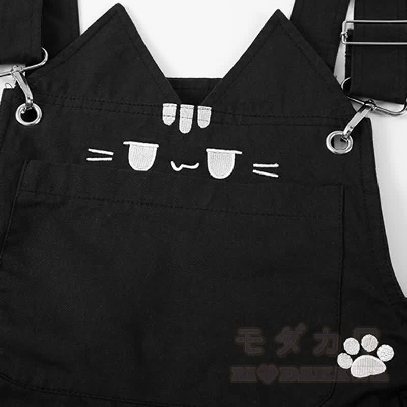 Hochwertige Latzhose mit niedlicher Katzenstickerei und Katzenanhänger - image 9