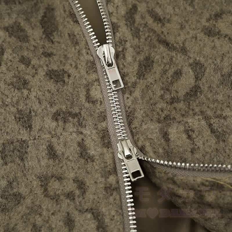 Hochwertige Kapuzenjacke mit Leopardenmuster und Reißverschluss - image 6