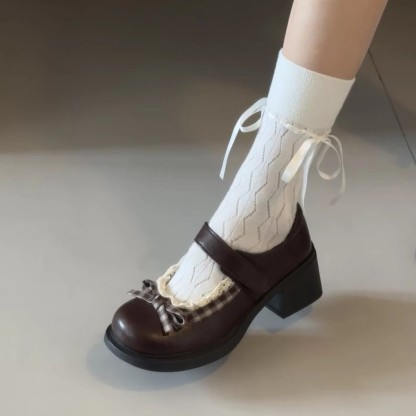 Mary Jane Schuhe mit Rüschen und Blockabsatz - image 8