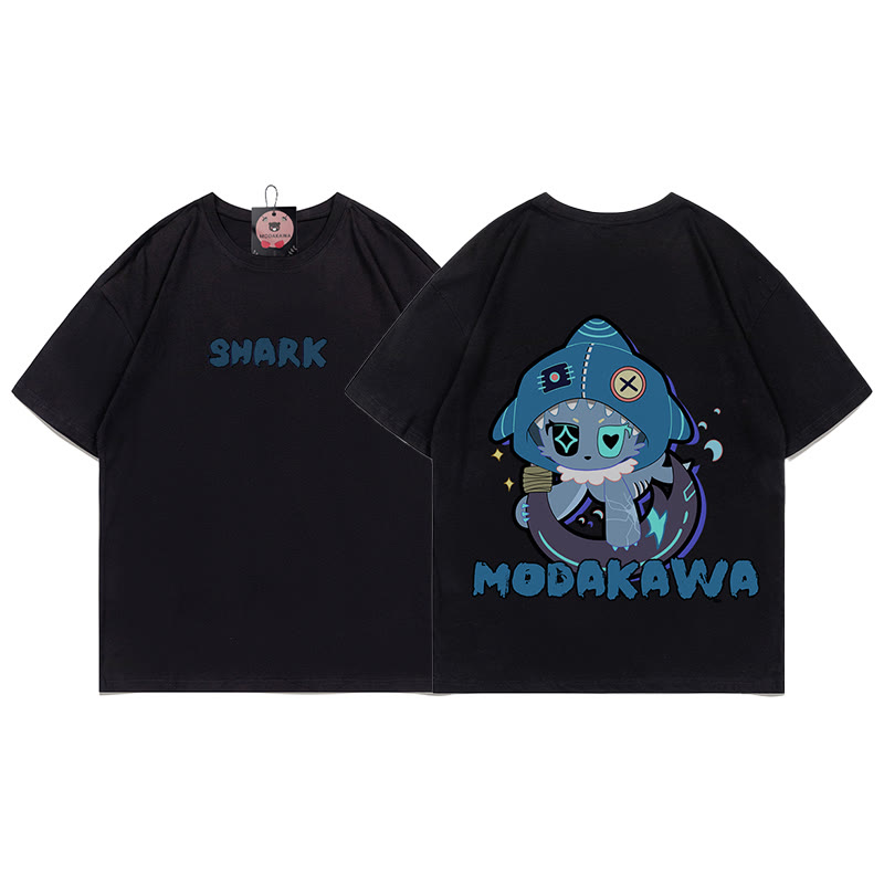 MODAKAWA T-Shirt mit verspieltem Hai-Motiv und dunkler Ästhetik - Black - C - 5XL - image 3