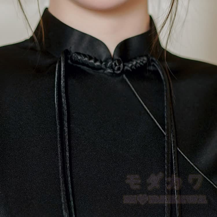 Cheongsam-Kleid im chinesischen Stil mit Mandarin-Kragen und Patchwork-Elementen - image 4