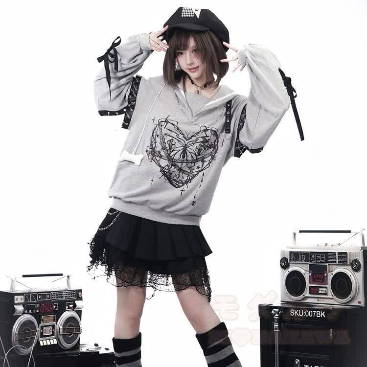 Gothic-Hoodie mit Herzmotiv im Oversized-Look und mehrlagigem, plissiertem Spitzenrock - image 11