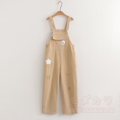 Zweiteiliges Set aus weißem Kurzarm-T-Shirt im College-Stil mit Print und weitem Bein sowie bedruckter Latzhose. - Khakifarbene Overalls - XL - image 12