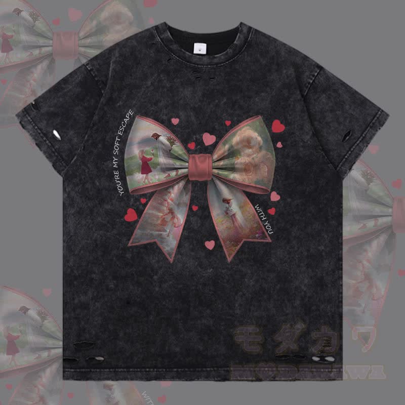MODAKAWA YOU'RE MY SOFT ESCAPE Bow Graphic Ripped T-shirt - Schwarz - 2XL - image 4
