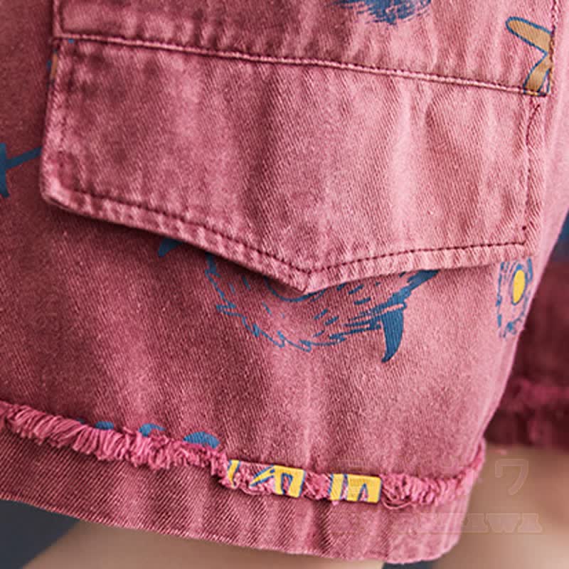 Lässige, locker sitzende Jeansshorts mit Vintage-Print - image 7