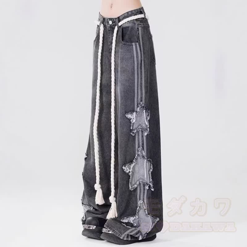 Y2K-Zweiteiler: Schulterfreies Top mit Cut-Outs und lockerer Silhouette, Hose mit Sternenmuster - image 6