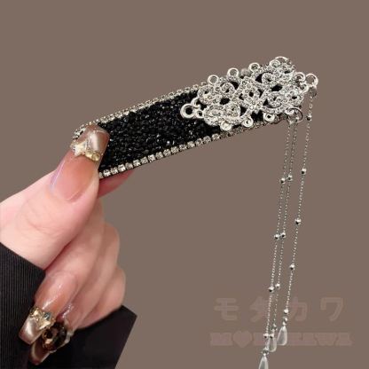 Elegante Haarspange mit Strass-Glockenquaste und Kette - Haarspange mit Strasssteinen und hohler Spitze - image 14