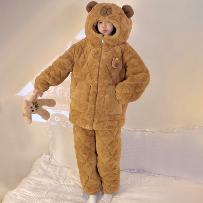 Capybara Plüsch-Pyjama-Set mit Kapuze - image 3