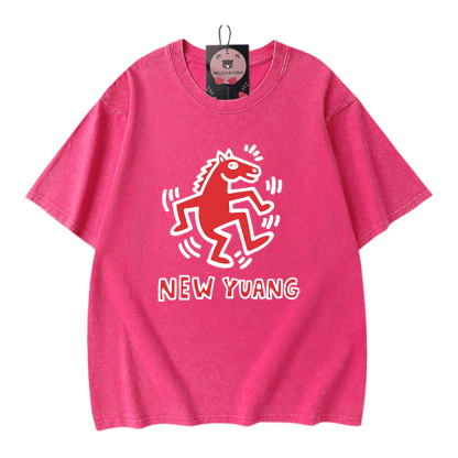 NEUES YUANG Pferde-Grafik Modakawa Unisex Vintage Washed T-Shirt - Rose Red - 5XL - image 7