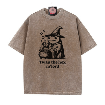 'TWAS THE' HEX M'LORD Zauberer Frosch Grafik Unisex Vintage Washed T-Shirt - Braun - 5XL - image 4