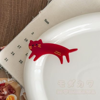 Haaraccessoire aus Acryl mit Kawaii-Katzenmotiv - Rot - image 11