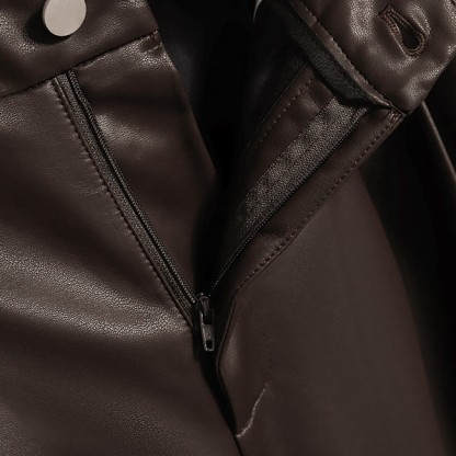 Caprihosen aus Kunstleder in Plus Size - image 7