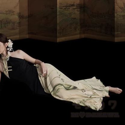 Neckholder-Kleid mit Tintenmuster und schulterfreiem A-Linien-Ausschnitt - image 6