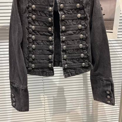 Hochwertige Vintage-Jeansjacke mit doppelter Knopfleiste und kurzem Schnitt - image 5