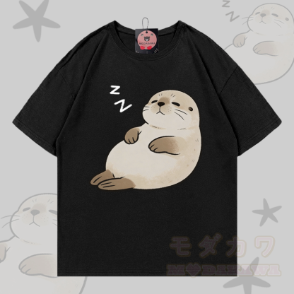 Modakawa T-Shirt aus 100 % Baumwolle mit schlafendem Seeotter-Motiv - Schwarz - 5XL - image 3