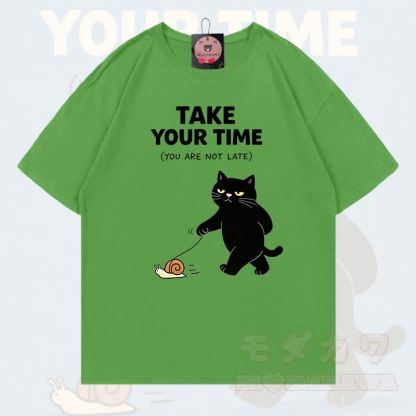MODAKAWA TAKE YOUR TIME Katzenmotiv T-Shirt aus 100 % Baumwolle - Matcha-Grün - 5XL - image 13
