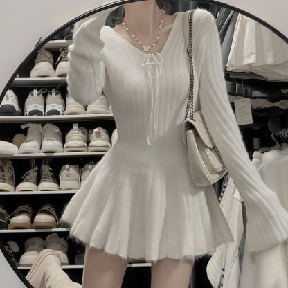 Zweiteiliges Set aus süßem V-Ausschnitt-Strickpullover und Kleid - Weißes Kleid - 4XL - image 16