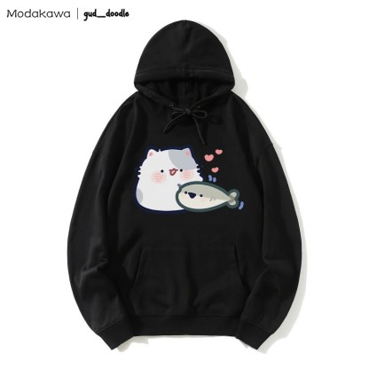 MODAKAWA X gud_doodle – Lockerer Hoodie mit Kitten-Fisch-Print - Black - 5XL - image 4