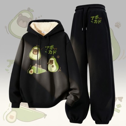 MODAKAWA Avocado Bear Graphic Dickes Fleece-Futter Hoodie Hose Zweiteiliges Set - Black - 5XL - image 3