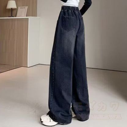 Zweiteiliges Set aus kariertem, kurzem Sweatshirt mit Patchwork-Ausschnitt und Jeans - image 10