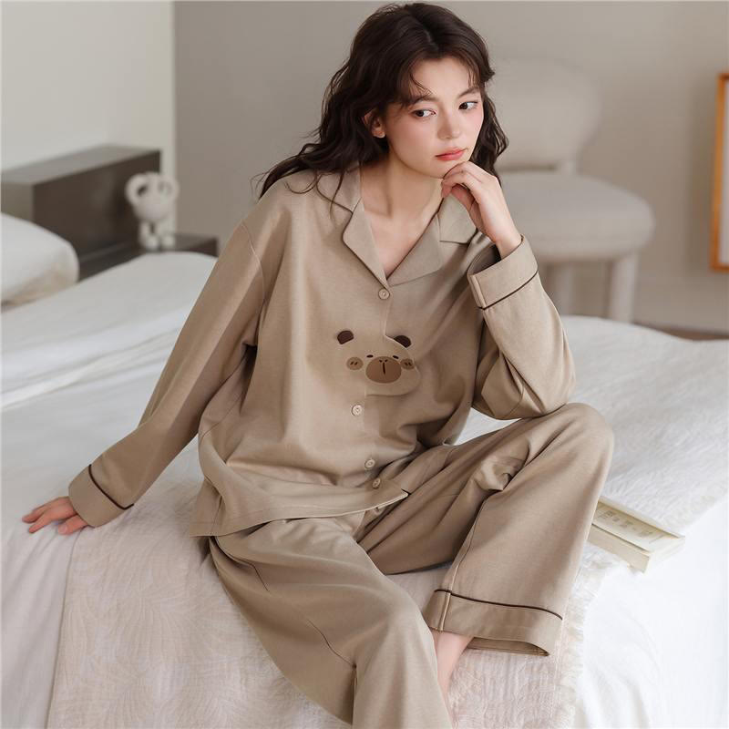 Pyjama-Set mit Capybara-Print - image 4