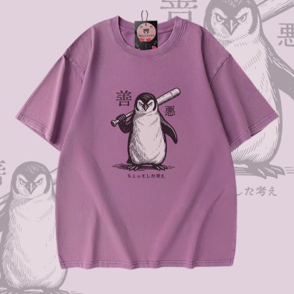 Modakawa Vintage-T-Shirt aus 100 % Baumwolle mit Pinguin-Baseballschläger-Motiv, gewaschen - Purple - 5XL - image 4